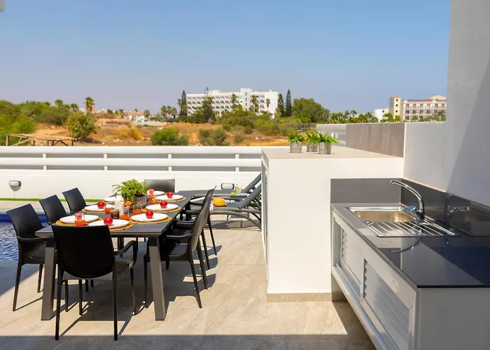 Sol E Mar 3 וילה פרוטאראס