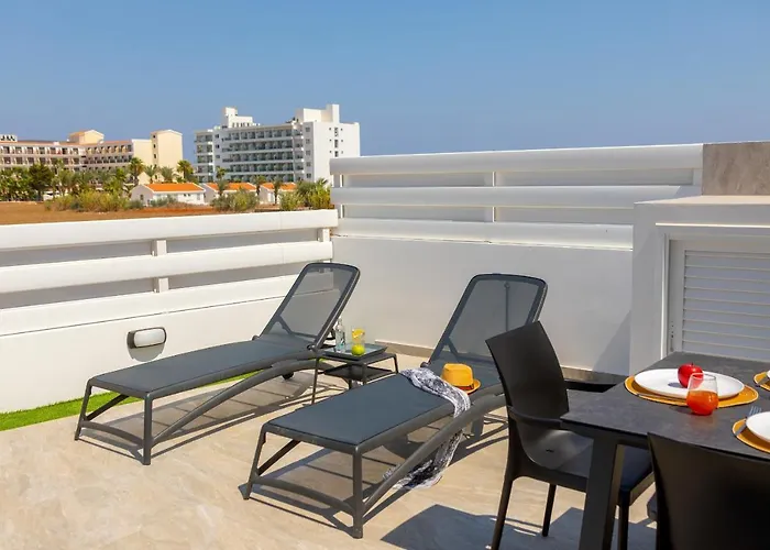 Sol E Mar 3 פרוטאראס