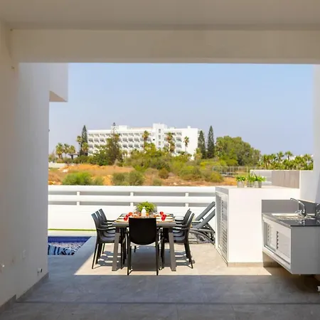 Villa Sol E Mar 3 *