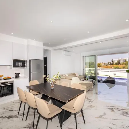 Sol E Mar 3 Vilă Protaras