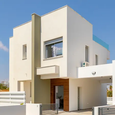 Villa Sol E Mar 3 *