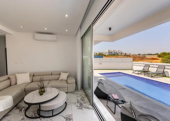 Sol E Mar 3 * Protaras